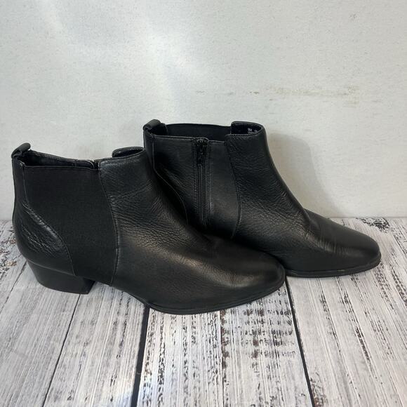 Aerosoles Black Leather Ankle Boots Booties size 9 Criss Cross Dressy Casual - Picture 2 of 13
